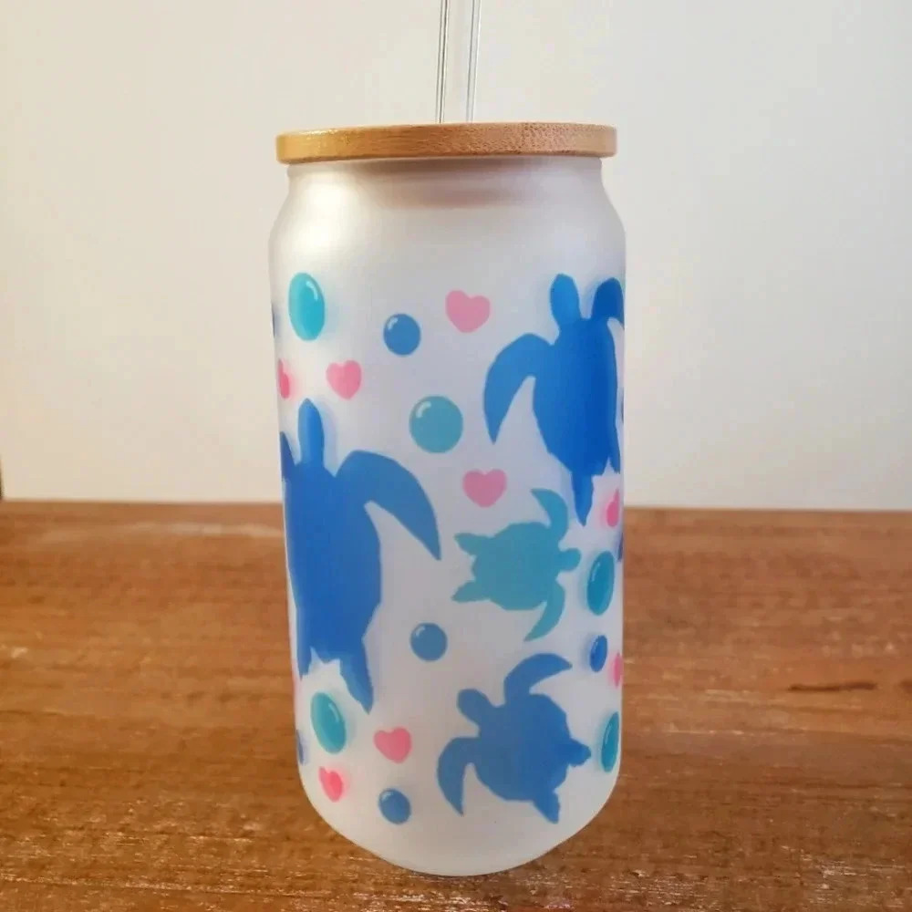 Sea turtle and hearts frosted‎ glass cup includes lid and straw